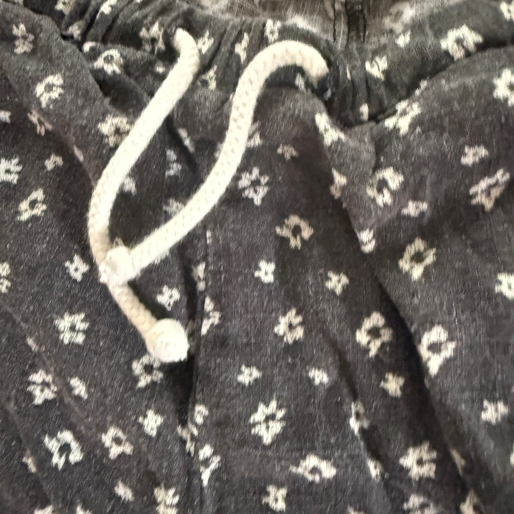 Linen relaxed flower print pant - Picture 3 of 6
